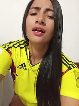 Snapshot of DaniellaGiraldo chatting on July 3, 1:50 pm DaniellaGiraldo online show from July 3, 1:50 pm