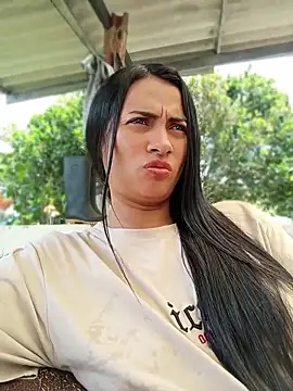 DaniellaGiraldo online show from May 18, 4:23 pm