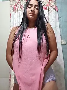 DaniellaGiraldo online show from May 17, 5:46 pm