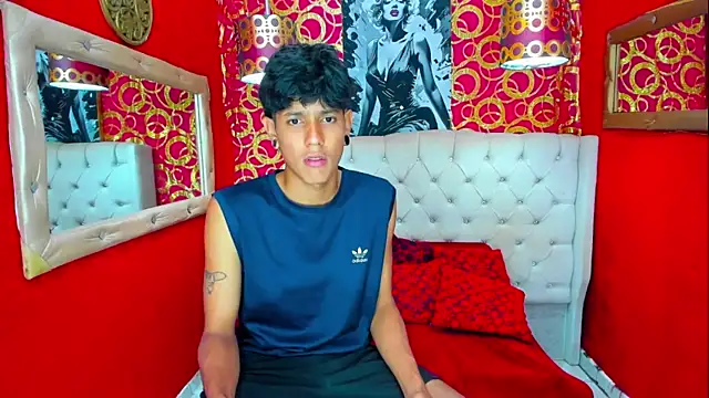 straightyoungpein online show from April 15, 4:18 am