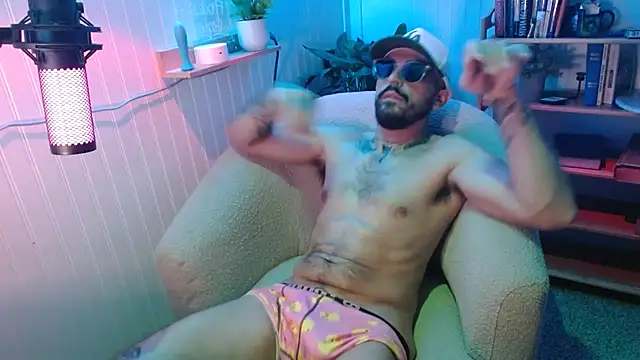 NickyThix online show from April 15, 1:00 am