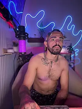 NickyThix online show from April 19, 3:40 am