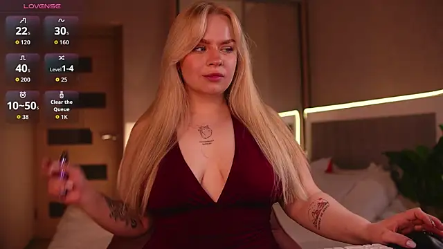 LisaLove3 online show from June 12, 9:01 pm