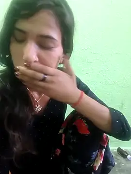 Priya7579 online show from April 21, 2:47 am