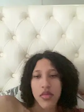 Snapshot of Stefy_sophie03 chatting on July 9, 8:08 pm Stefy sophie03 online show from July 9, 8:08 pm