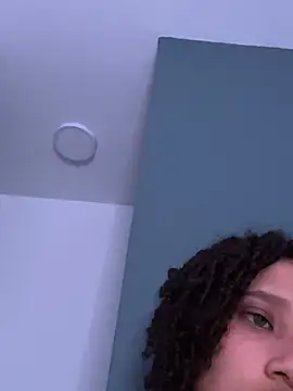 Snapshot of Stefy_sophie03 chatting on June 25, 5:23 am Stefy sophie03 online show from June 25, 5:23 am