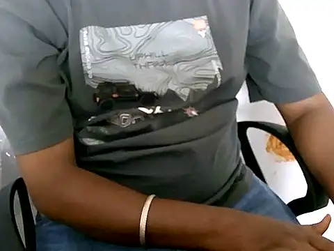 Snapshot of buddu69 chatting on June 30, 8:47 am buddu69 online show from June 30, 8:47 am