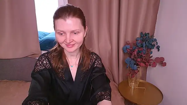Snapshot of Liza__Evans chatting on April 25, 2:14 am Liza Evans online show from April 25, 2:14 am