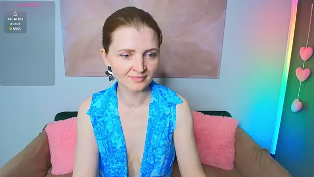 Liza  Evans online show from June 26, 2:06 am
