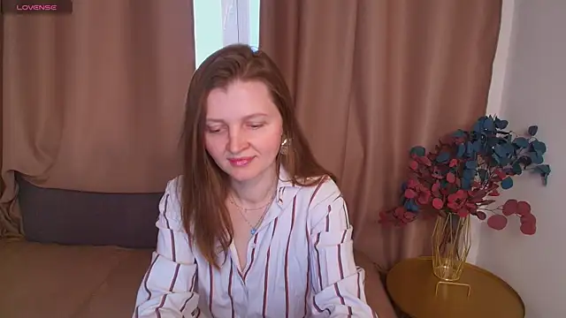 Snapshot of Liza__Evans chatting on May 9, 2:04 am Liza Evans online show from May 9, 2:04 am
