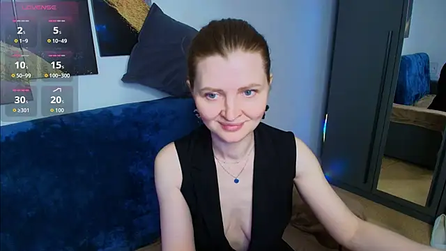 Snapshot of Liza__Evans chatting on June 2, 2:22 am Liza Evans online show from June 2, 2:22 am
