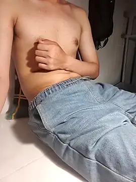 Louis Caoxxx online show from May 14, 2:58 pm