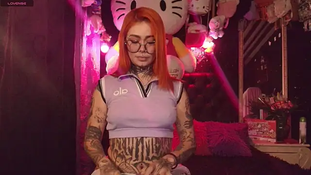 MelodyPrive online show from May 8, 6:06 am