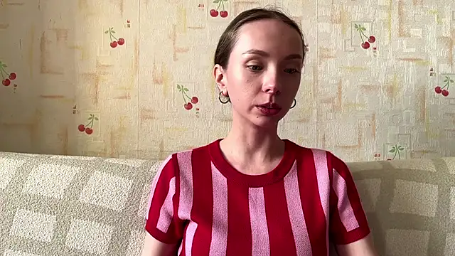 AdriannaBill online show from May 17, 4:07 pm