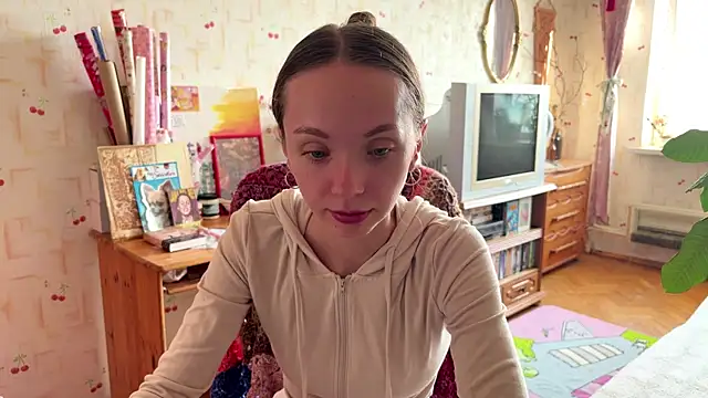 AdriannaBill online show from July 5, 4:14 pm