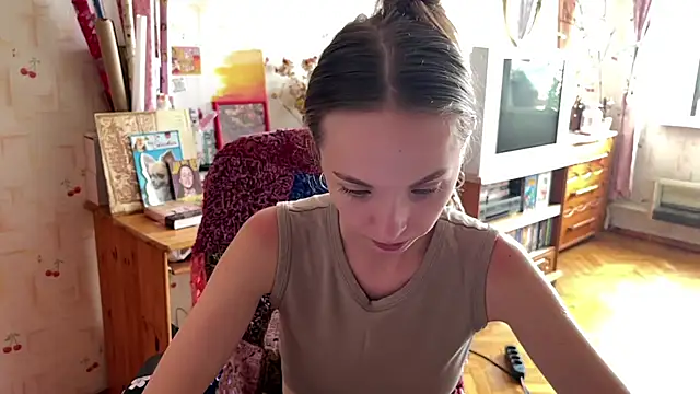 AdriannaBill online show from July 2, 3:18 pm