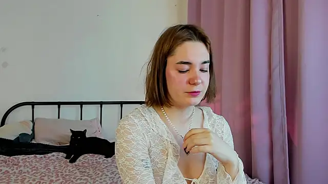 LiyaFly online show from May 3, 10:09 am