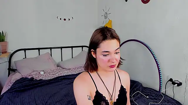 LiyaFly online show from June 5, 2:34 pm