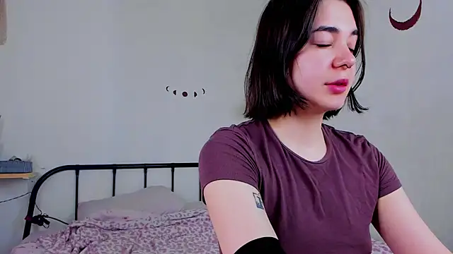 LiyaFly online show from May 13, 4:08 am