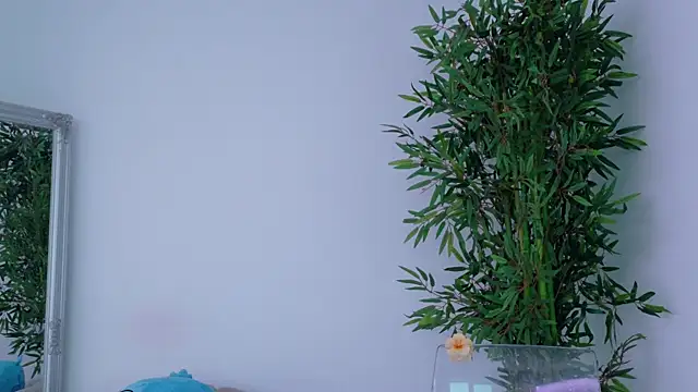 Tiny Blush online show from April 23, 5:47 am