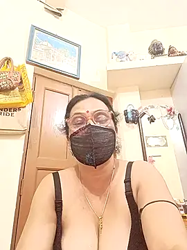 Sanjanabiswas947 online show from April 15, 7:58 pm