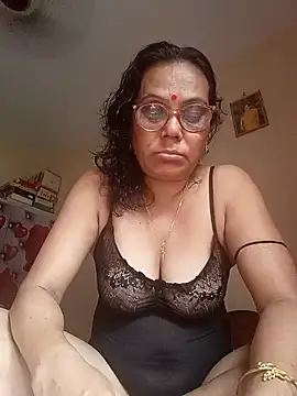 Sanjanabiswas947 online show from April 16, 9:10 am