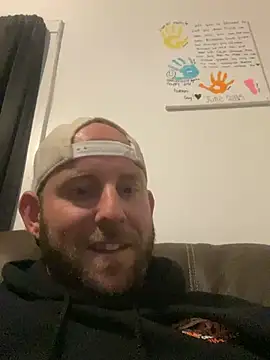 phattyluv89 online show from May 24, 4:23 am