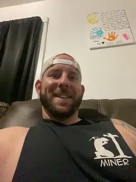 phattyluv89 online show from May 9, 2:48 am