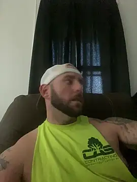 phattyluv89 online show from April 26, 6:05 pm