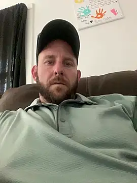 phattyluv89 online show from May 10, 8:22 pm