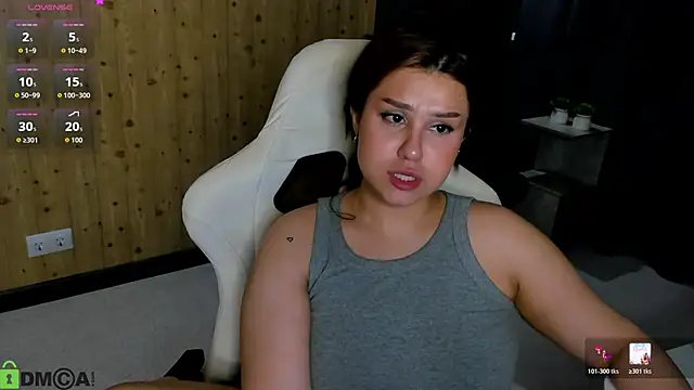 Snapshot of nicolewoss chatting on June 16, 3:28 am nicolewoss online show from June 16, 3:28 am