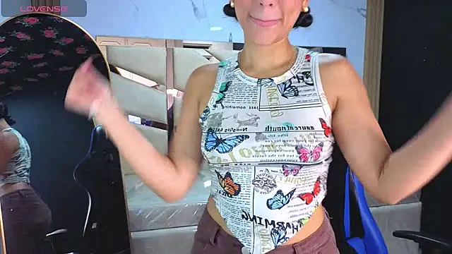 grecia soler a online show from April 28, 1:04 pm