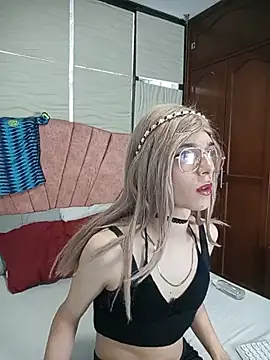 allison pearzon online show from June 25, 5:51 pm