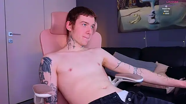 JusttJustin online show from April 17, 8:11 pm