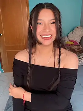 CocoaGigiMuse online show from April 23, 4:52 pm