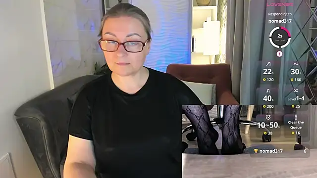 Alexandra Kind online show from June 8, 1:28 am