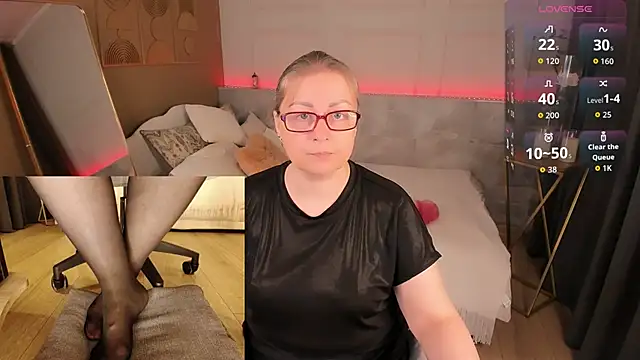 Alexandra Kind online show from May 23, 8:41 pm