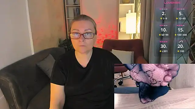 Alexandra Kind online show from June 7, 8:58 pm