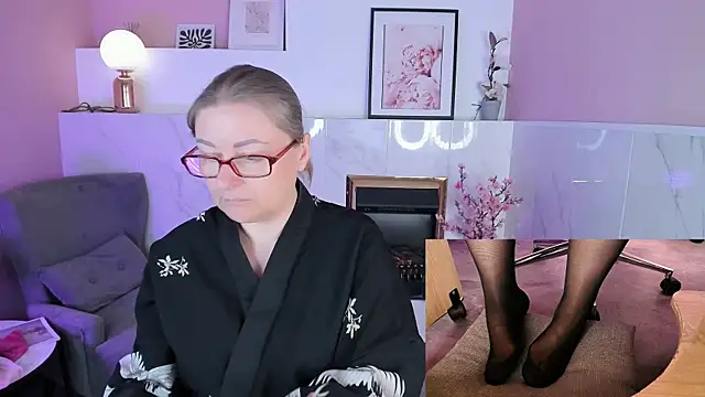Alexandra Kind online show from June 26, 8:58 pm
