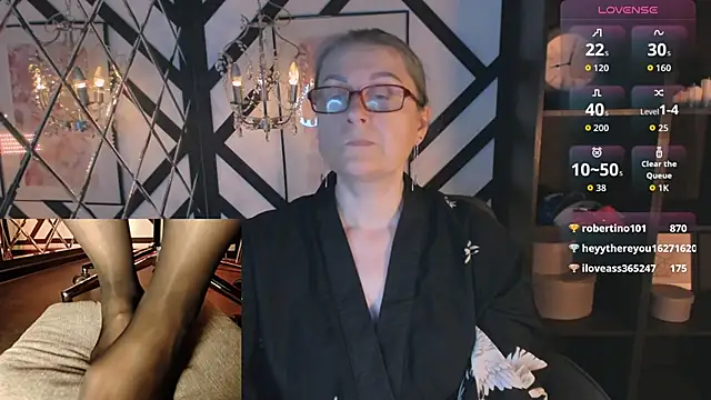 Alexandra Kind online show from May 16, 1:59 am