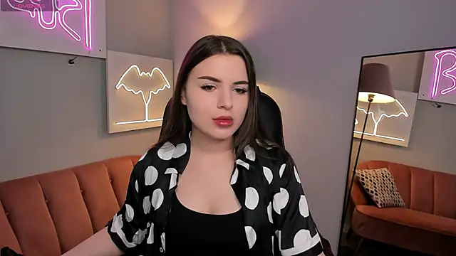 AliceLiador  online show from May 17, 2:28 pm