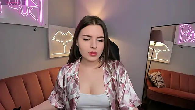 AliceLiador  online show from May 18, 2:22 pm