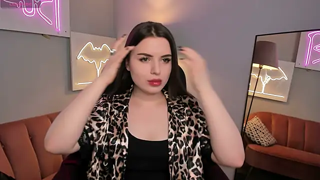 AliceLiador  online show from May 5, 2:53 pm