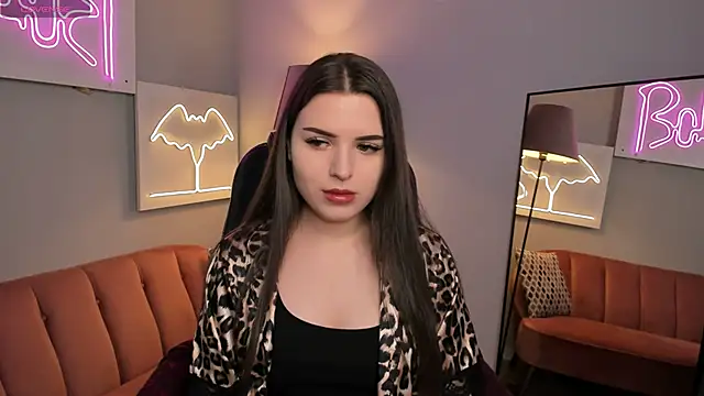 AliceLiador  online show from April 26, 2:36 pm