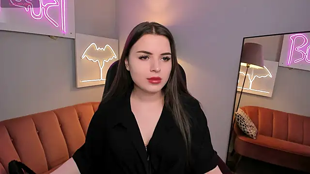 AliceLiador  online show from May 9, 2:31 pm