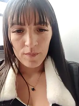 tina sussy online show from April 18, 7:58 pm
