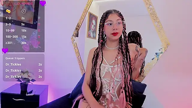Snapshot of alejita_machado chatting on June 26, 12:22 pm alejita machado online show from June 26, 12:22 pm