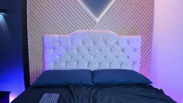 Snapshot of alejita_machado chatting on June 16, 12:38 pm alejita machado online show from June 16, 12:38 pm