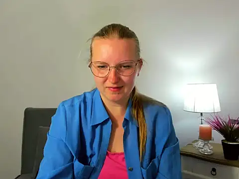 RoseTeacherX online show from April 30, 5:20 pm
