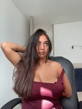 Snapshot of Chloe_Candy_ chatting on May 18, 2:44 pm Chloe Candy online show from May 18, 2:44 pm
